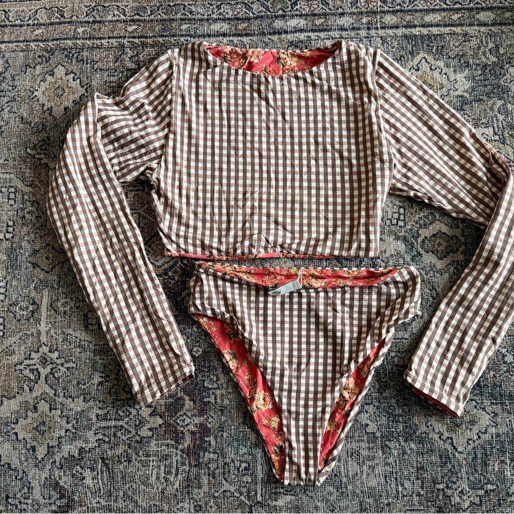 Maaji reversible long sleeve crop top bathing suit and bottoms set